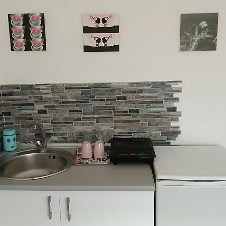 Happy Star Apartment Nis Bagian luar foto