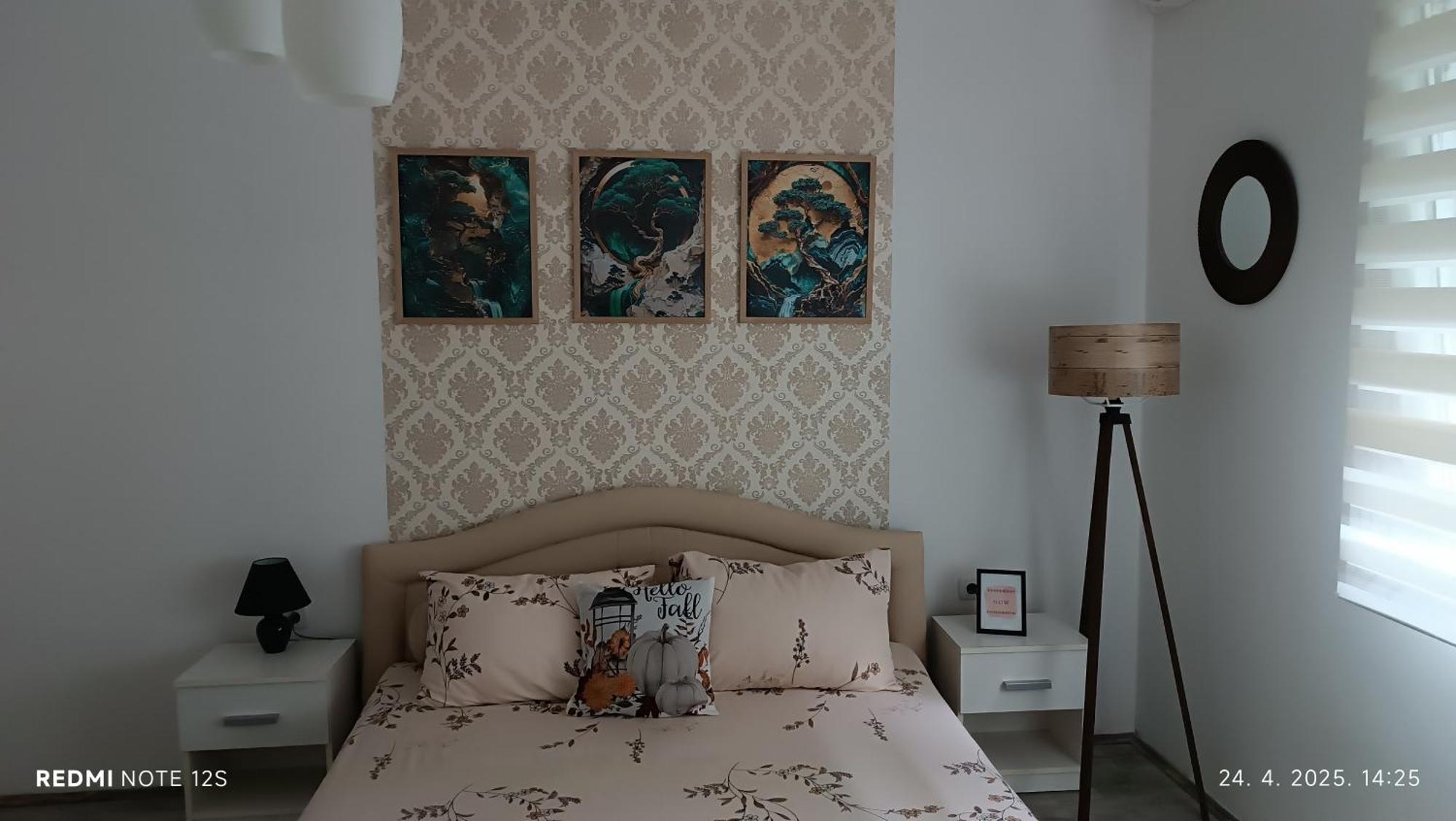 Happy Star Apartment Nis Bagian luar foto