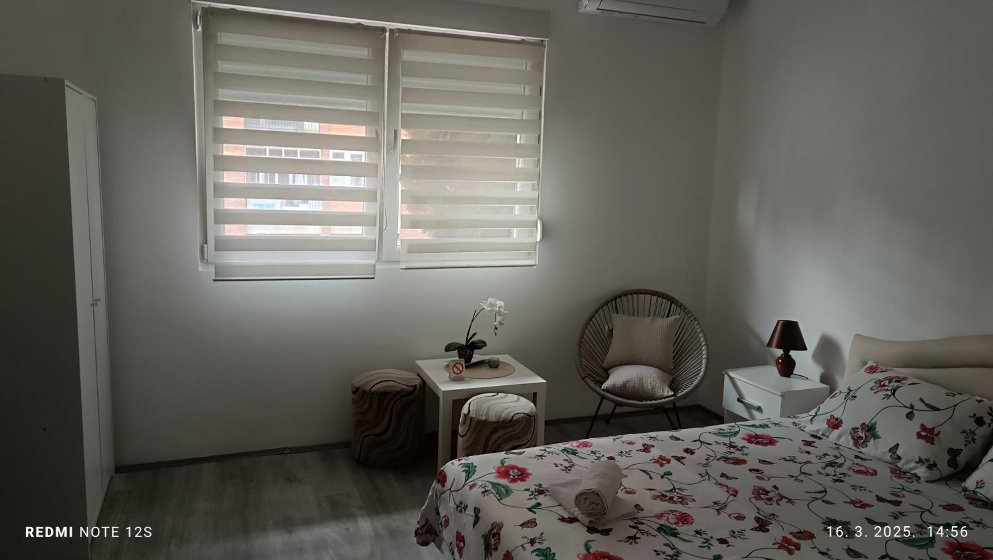 Happy Star Apartment Nis Bagian luar foto