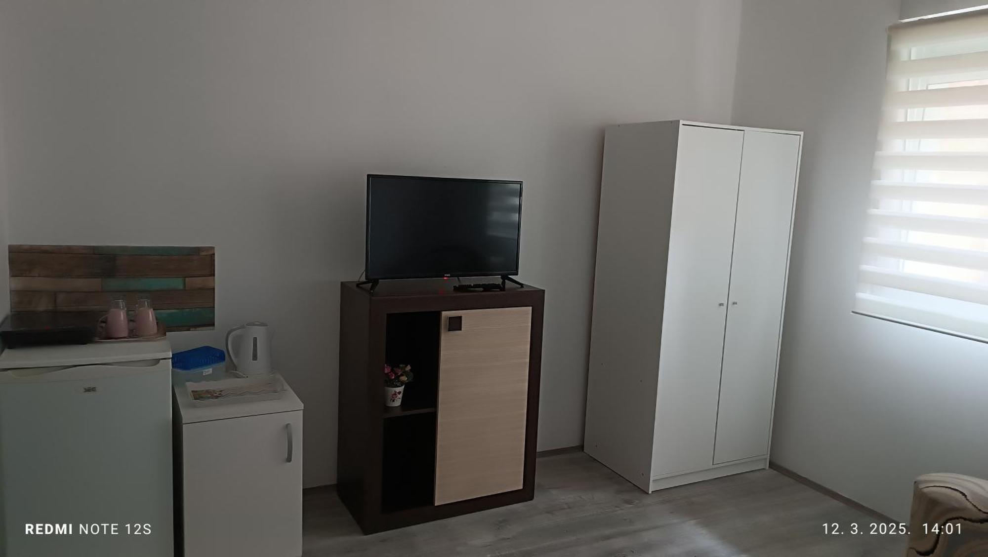 Happy Star Apartment Nis Bagian luar foto